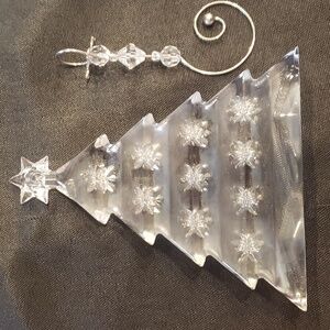 Waterford crystal Christmas tree ornament 2004 with red box